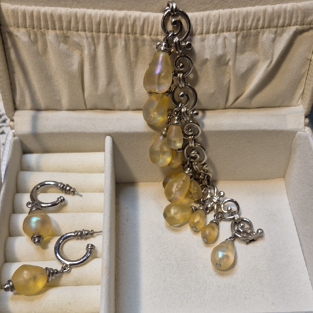 Elegant Vintage Silver Tone and Yellow Earring And Bracelet Set